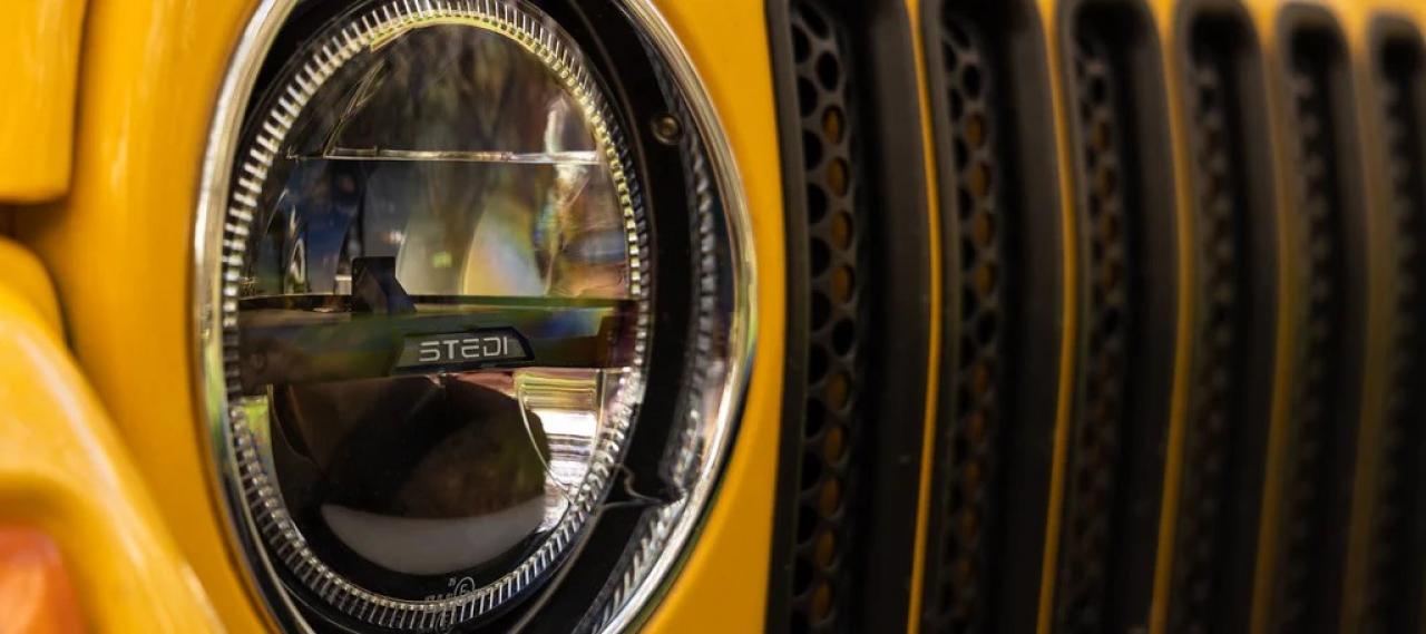 STEDI 7Inch Homage LED Headlight - Black (3000K)